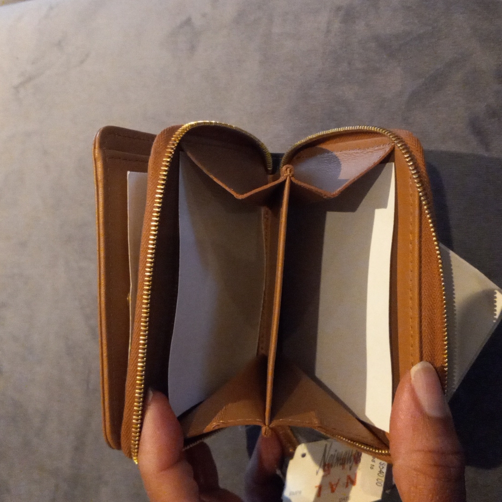 Celine Wallet - Picture 8 of 8